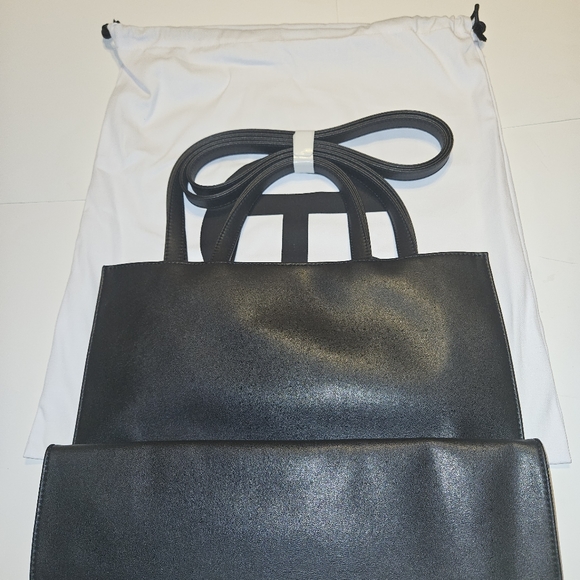 Medium Telfar Shopping Bag - Black - Picture 13 of 16